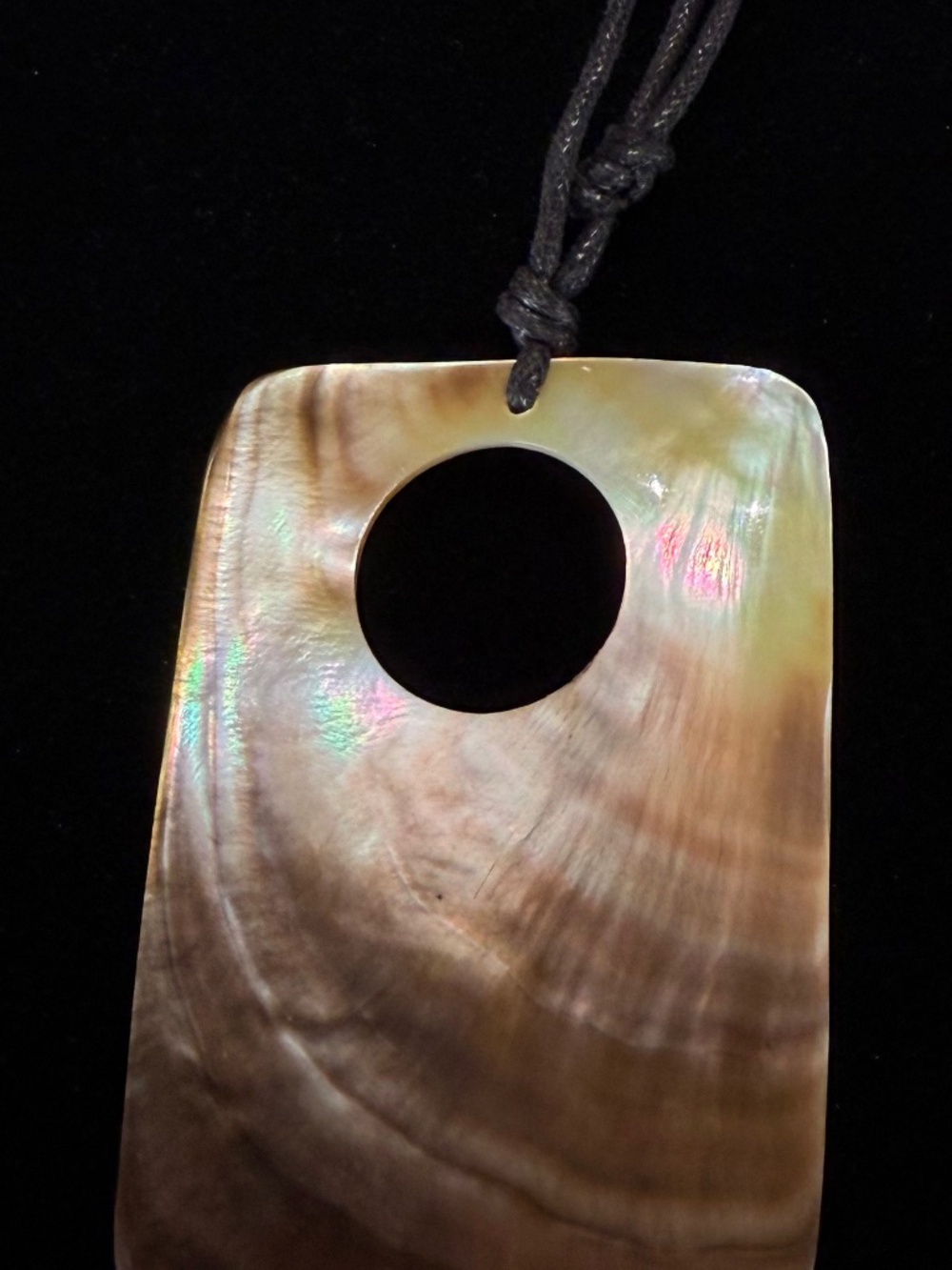 Shell Pendant - Picture 2 of 3